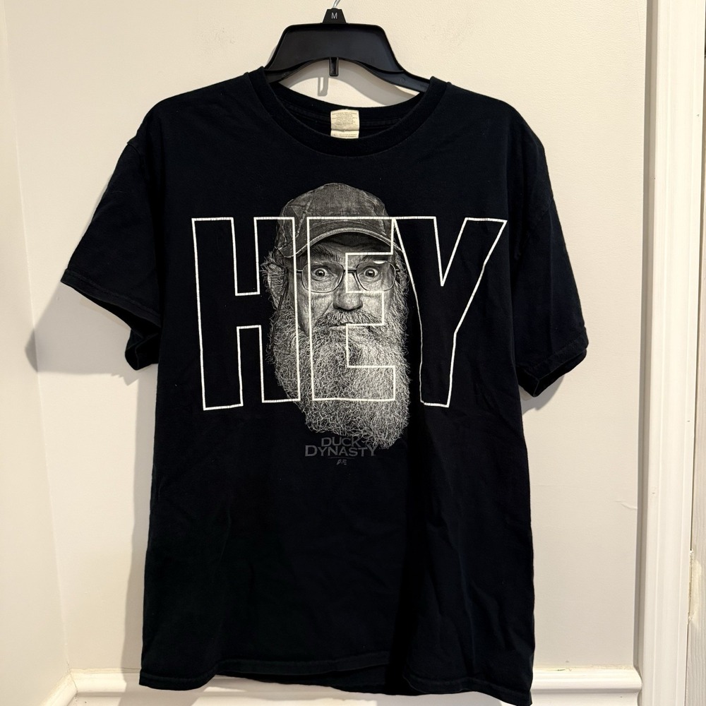 Duck Dynasty TV Series Black Large T-Shirt GILDAN